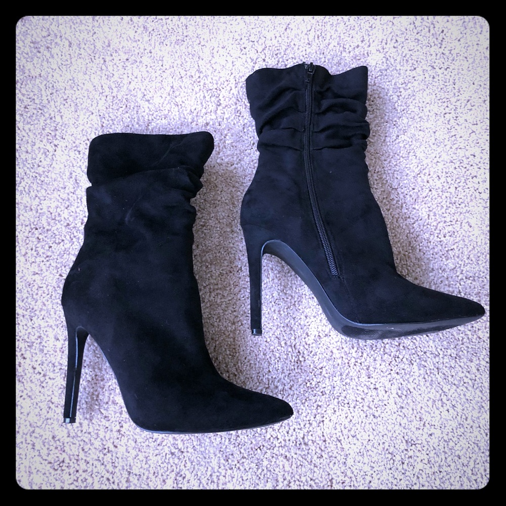 Black suede heel boots